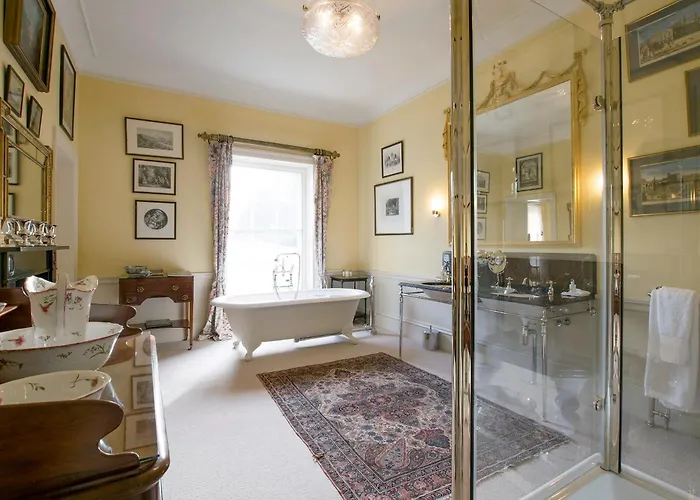 Semesterbostad The Hall By Birch *