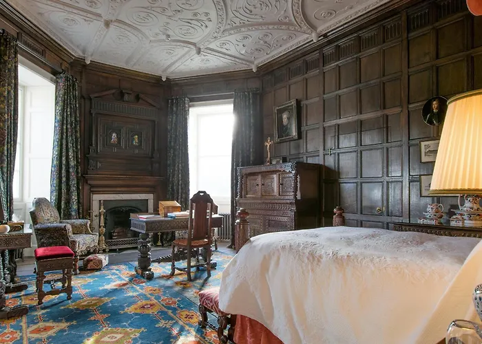 The Hall By Birch * Broughton (North Yorkshire)