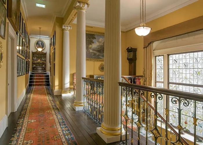 Semesterbostad The Hall By Birch *