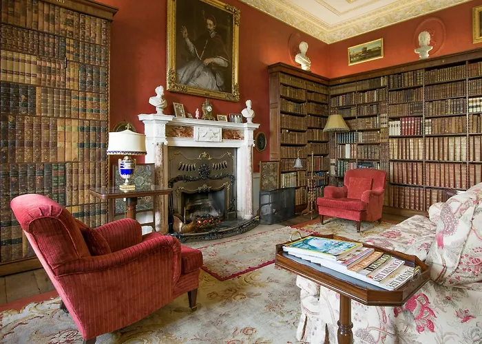 Semesterbostad The Hall By Birch *