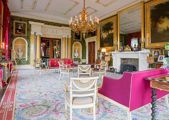 The Hall By Birch Semesterbostad *